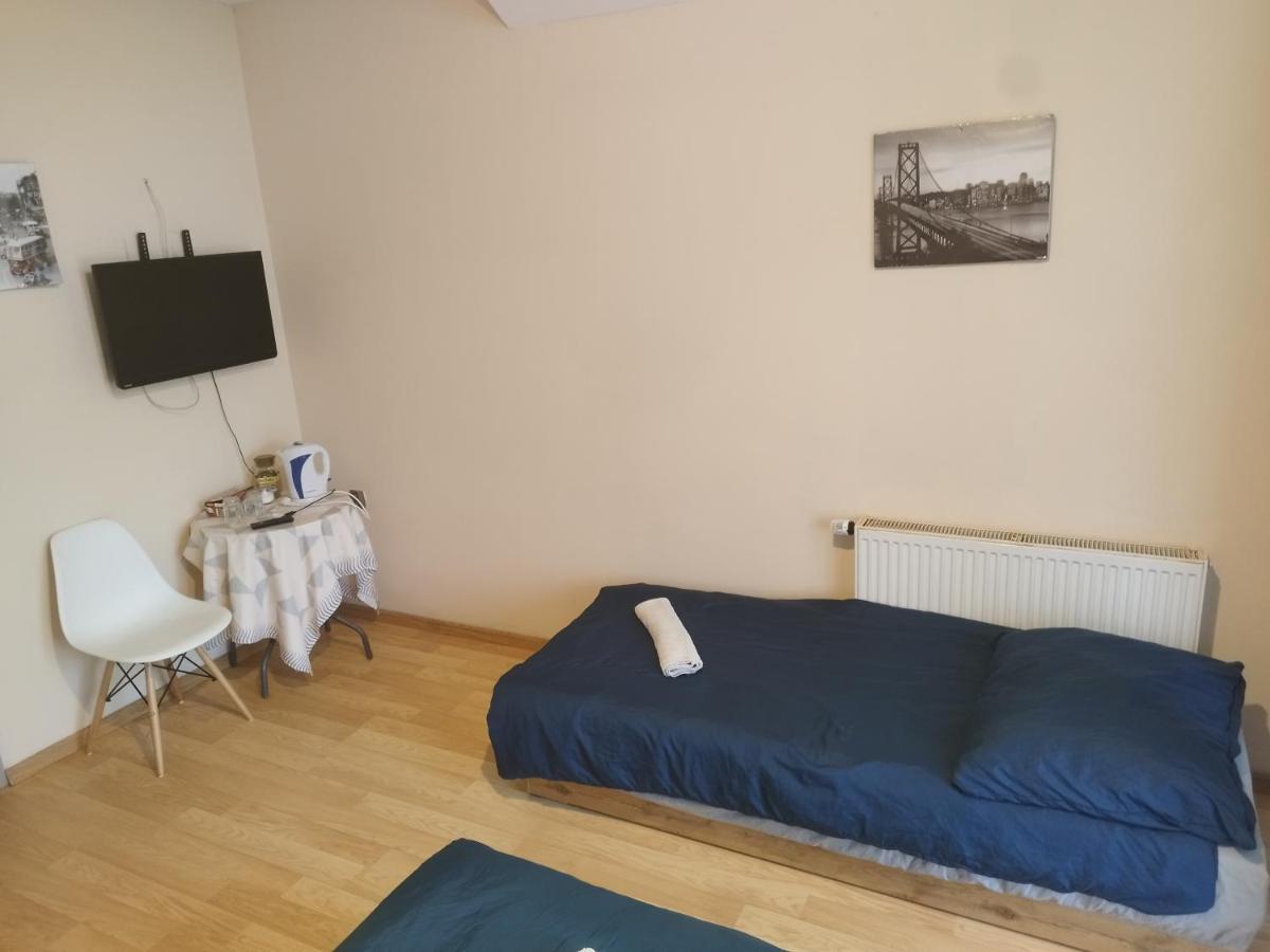 Ceramika Boleslawiec - Pensjonat Esterno foto